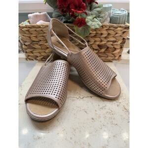 Earth Shelly Blush 9.5B Open Toe Open Heel Comfort Shoes Preowned